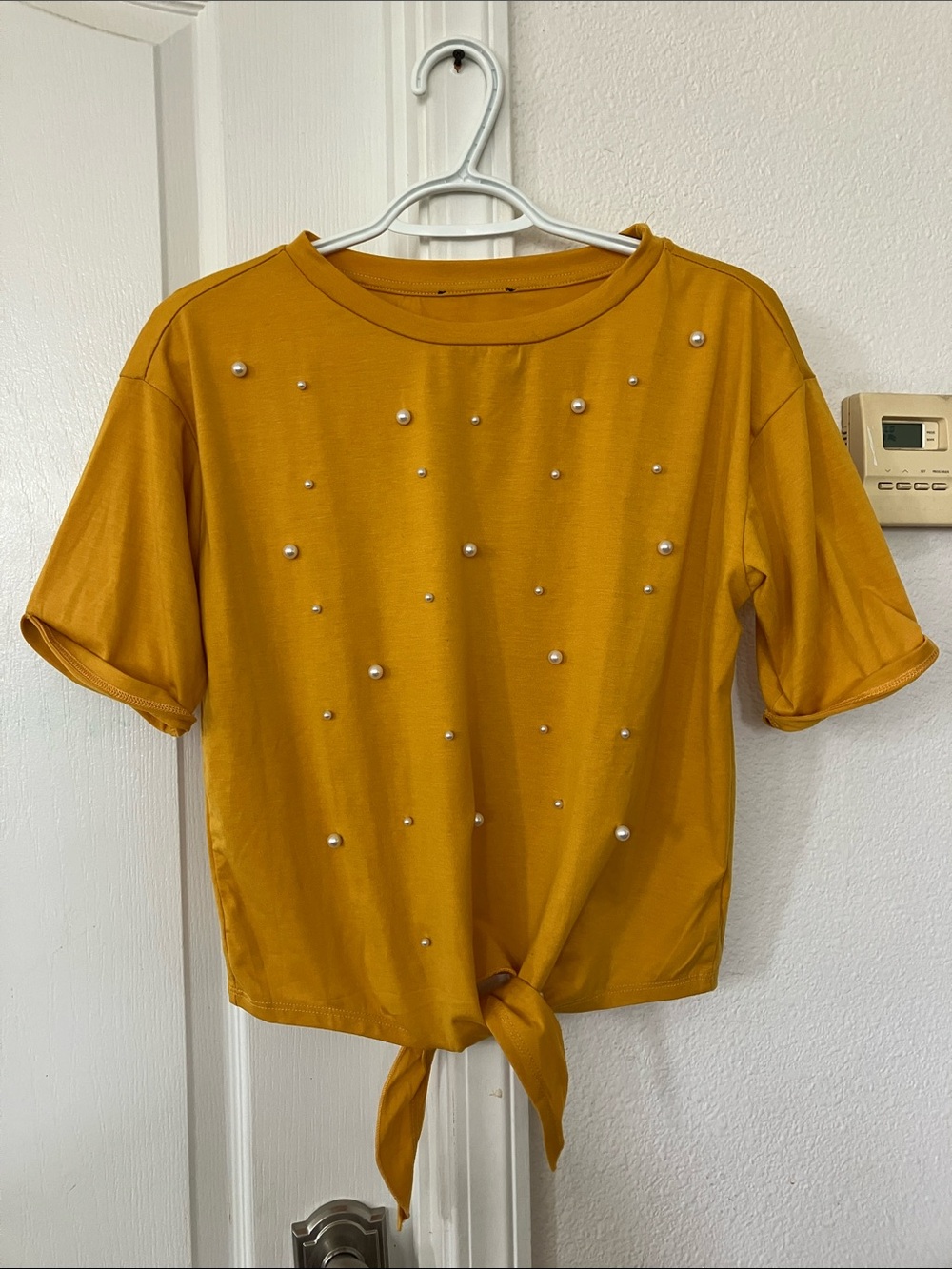 Women's Pearl Beaded Short Sleeve Tie Front Knot Casual T-Shirt Yellow M